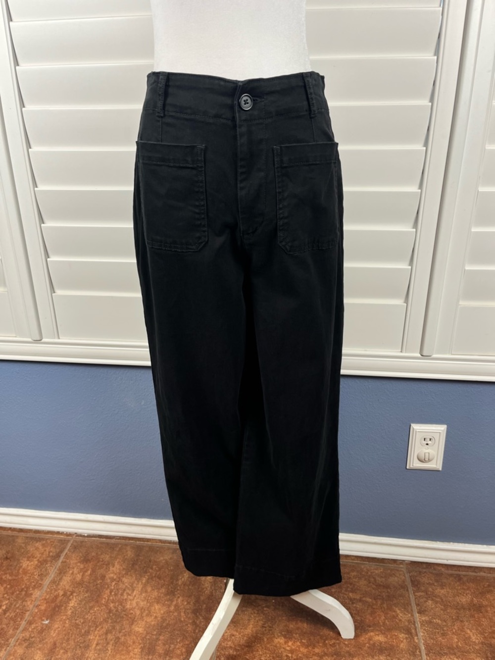 Bagatelle black wide leg pants Size 8 utility casual